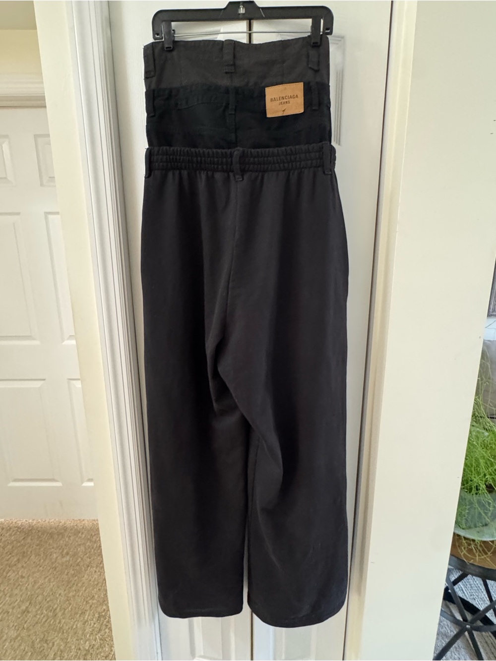 Balenciaga Triple Waist Sweatpants Men’s Black Relaxed Sweatpants XS